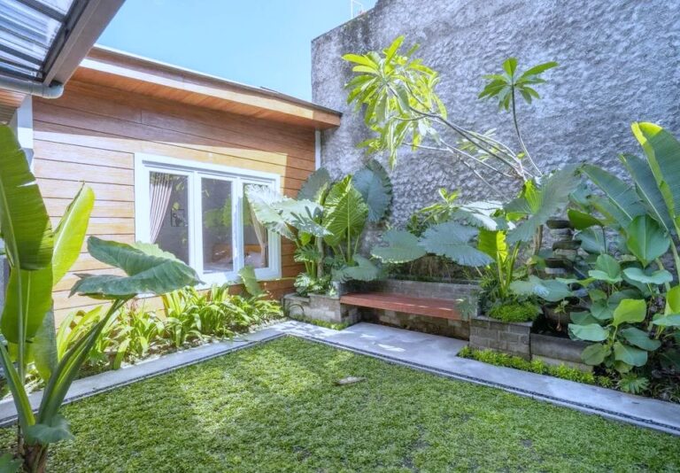 Taman minimalis modern surabaya