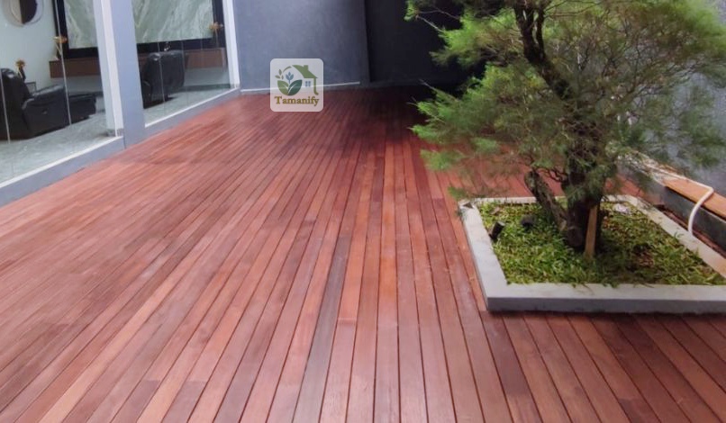 Read more about the article Jasa Decking Lantai Surabaya No#1 Pasang Lantai Kayu & Wpc